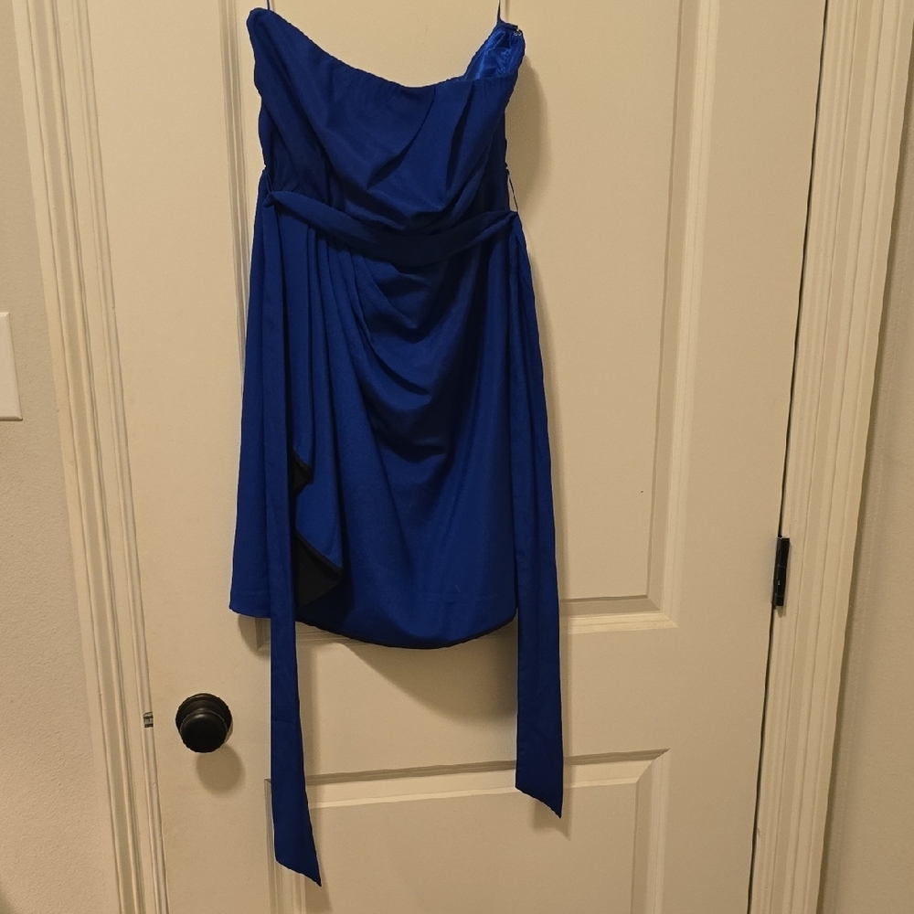 Elegant Blue Strapless Dress